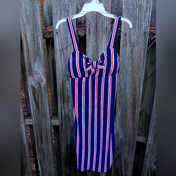 Pencil Dress ~ No Boundaries - Picture 3 of 5